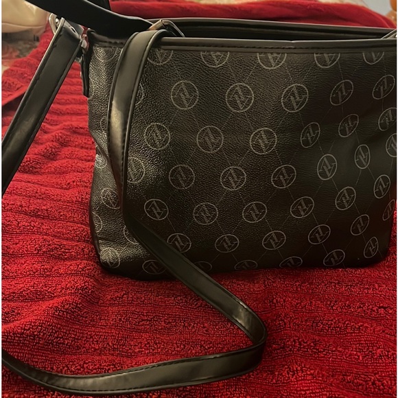 Purse - Picture 2 of 2